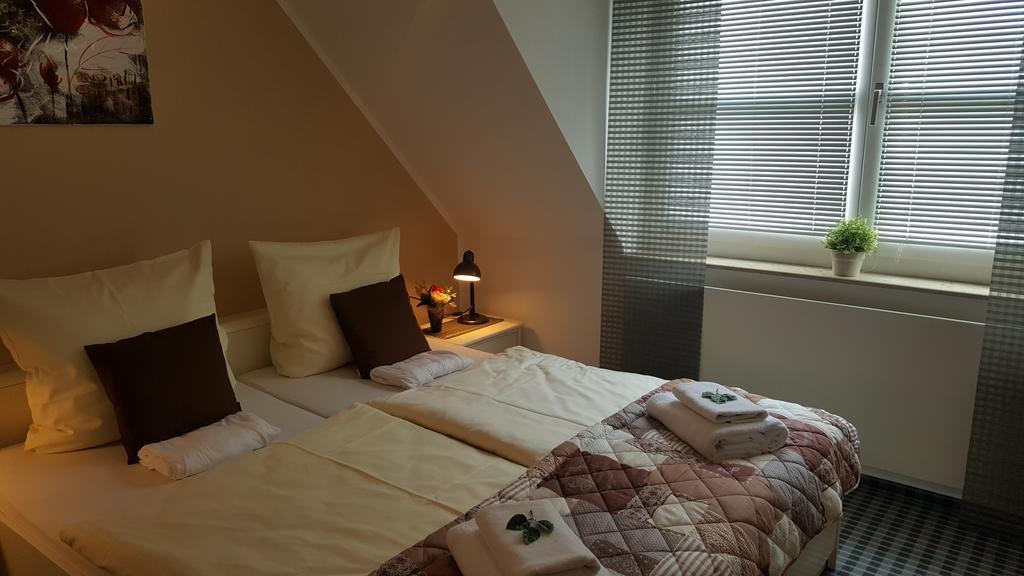 4 Sterne Apartmenthaus Gluck Auf ซังคท์อันเดรอัสแบร์ก ภายนอก รูปภาพ